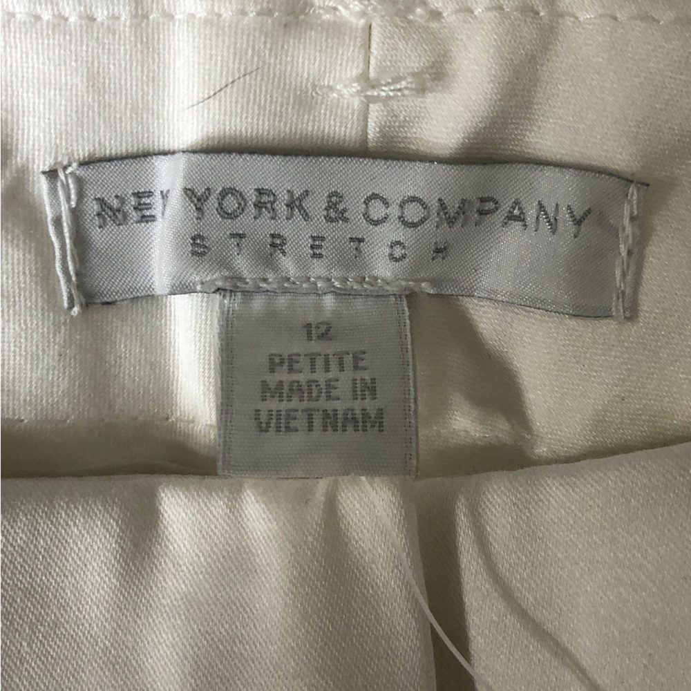 NWT NY & COMPANY 7th Avenue White Cotton Sateen Mid-Rise Bootcut Pants SIze 12P - Picture 4 of 10